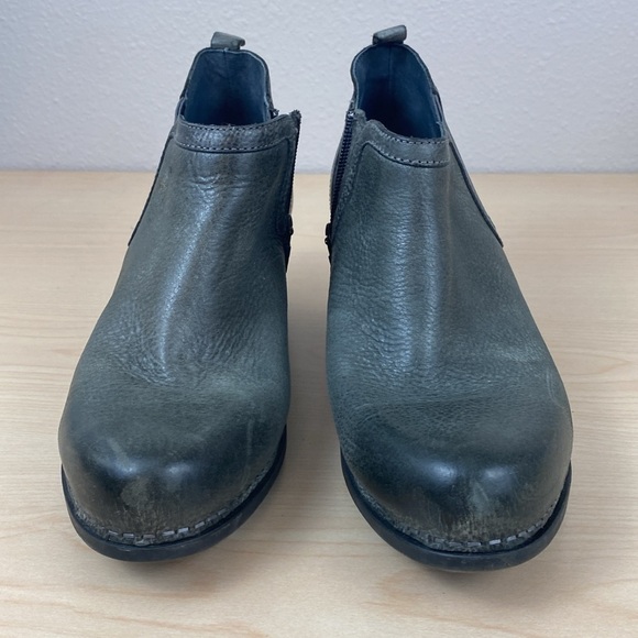 Dansko Harlene Distressed Grey Leather Heeled Bootie Size 40 - Picture 2 of 9
